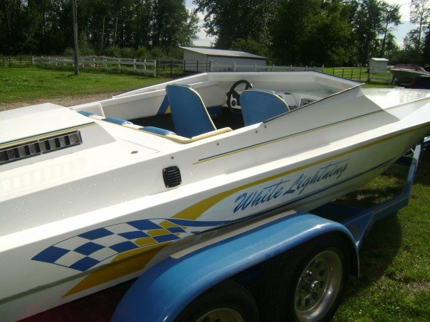 boat2.jpg